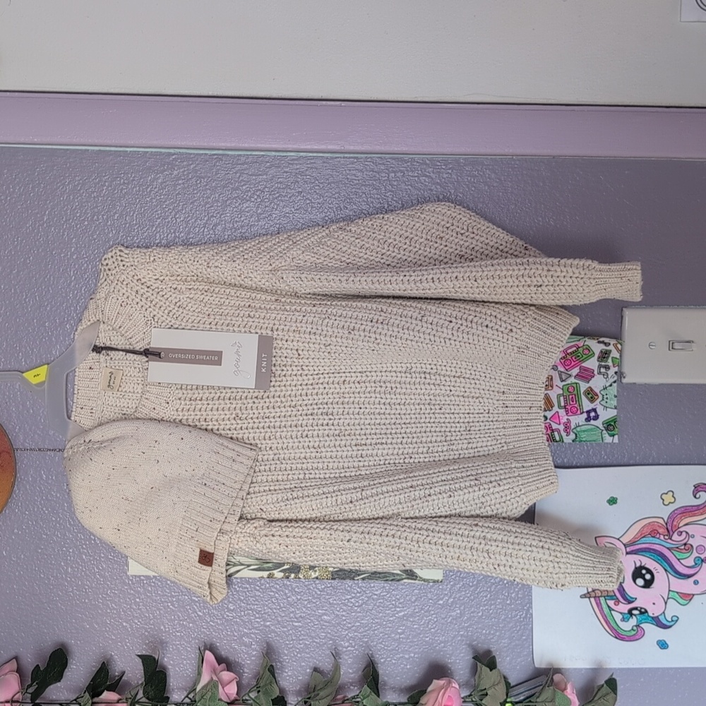 Goumi Kids' 3t-4t oversized chunky knit sweater and matching 2t-4t beanie
